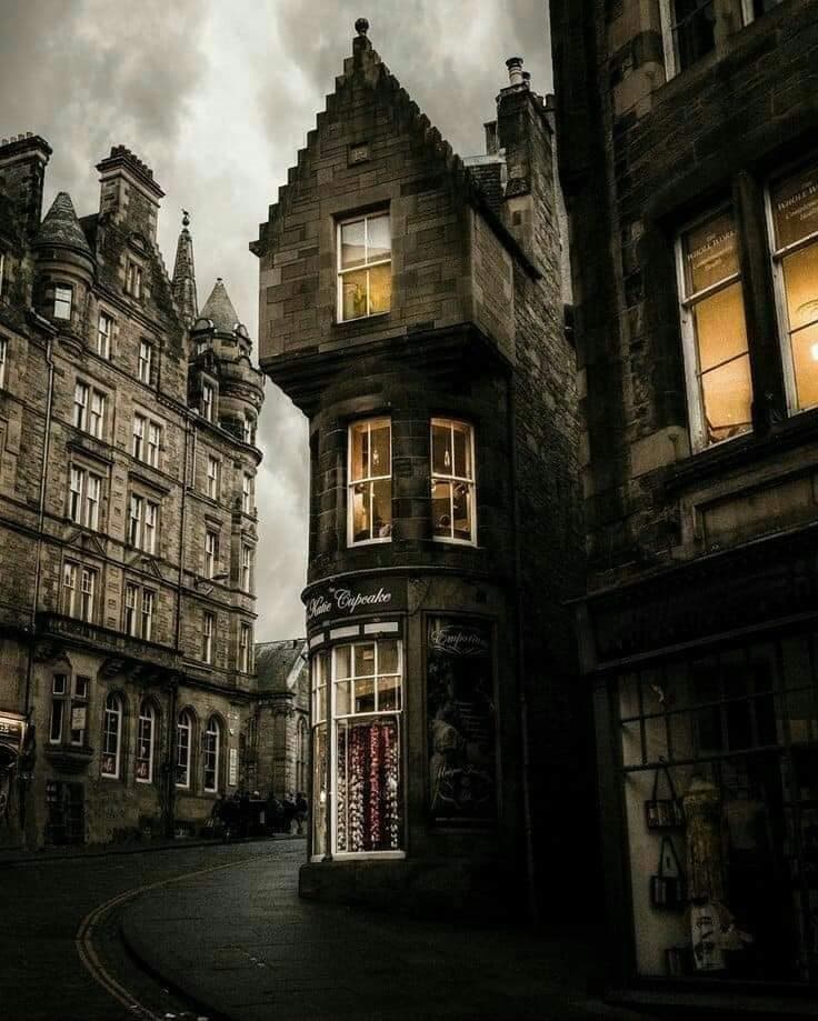 A quiet corner of Edinburgh's Old Town